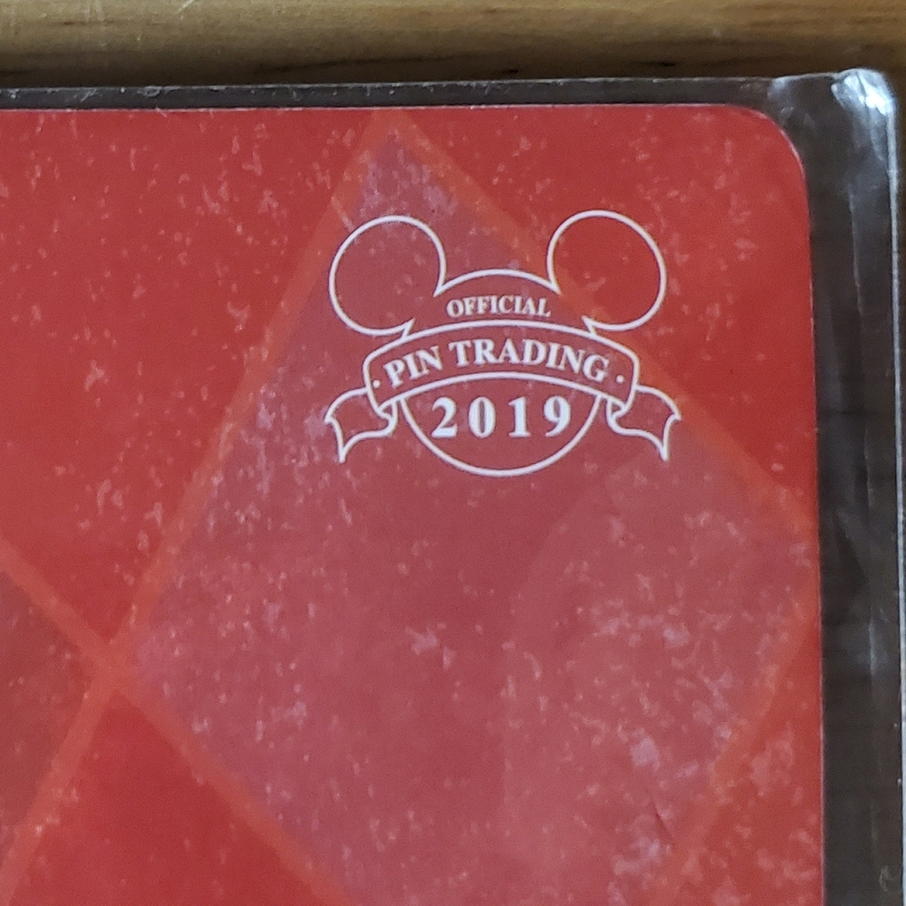 Dumbo Pin Set - Picture 3 of 5